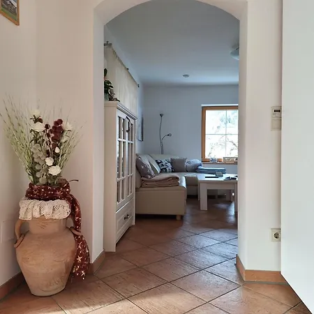 Appartement Zitas Reisach